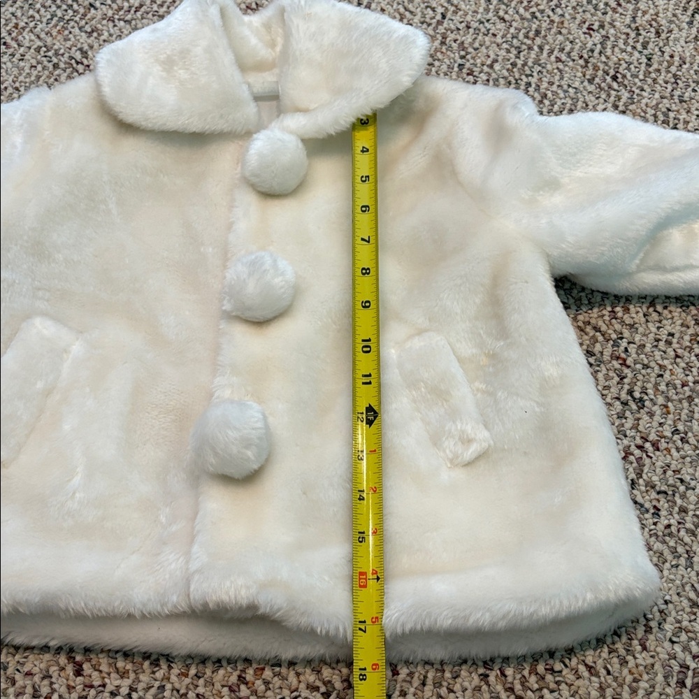 LA Sun Faux Fur Pom-Pom Coat for Kids. Size 4 - Picture 10 of 11